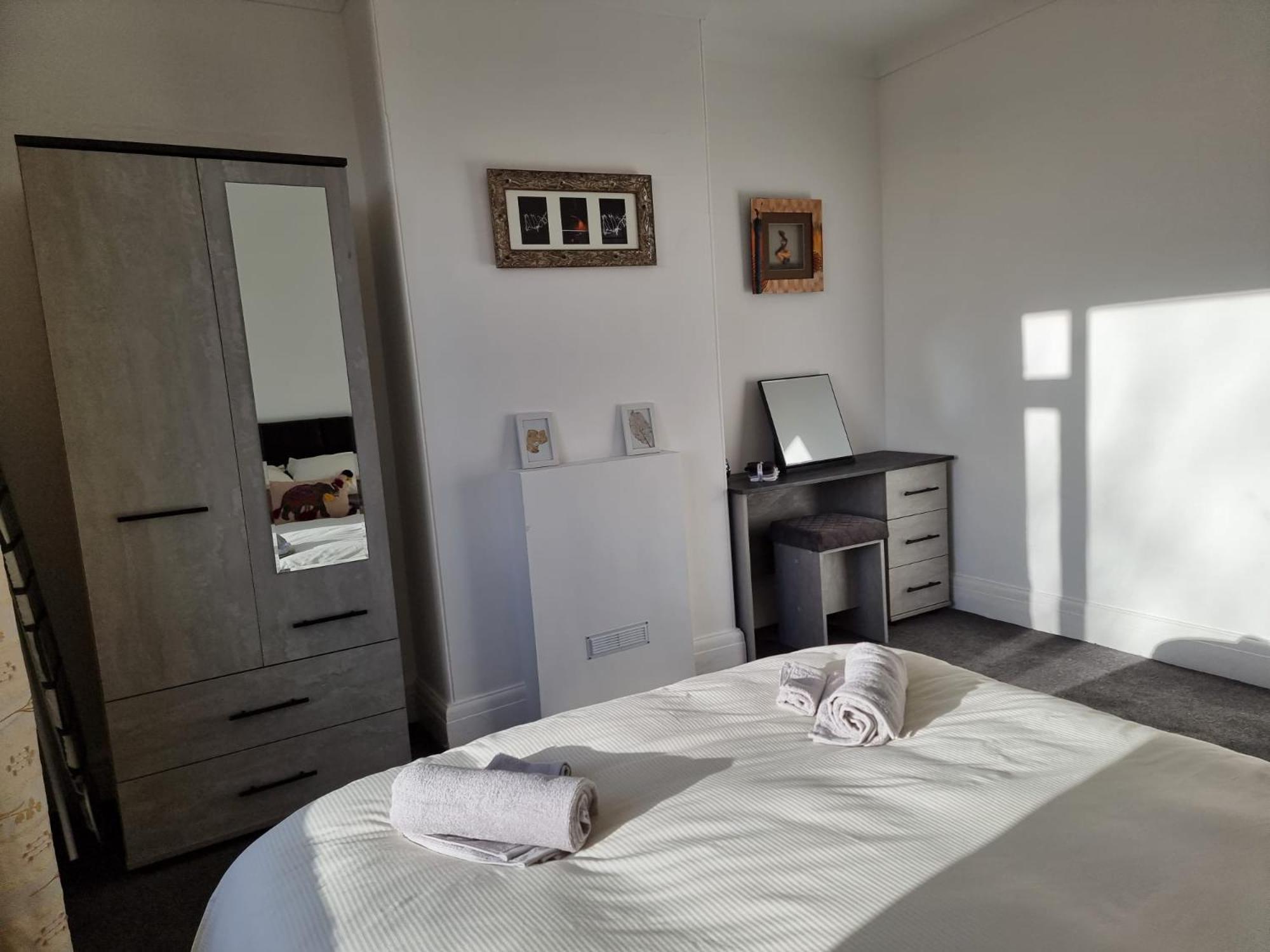 Radiant Accommodation Manor Lane Plymouth Buitenkant foto